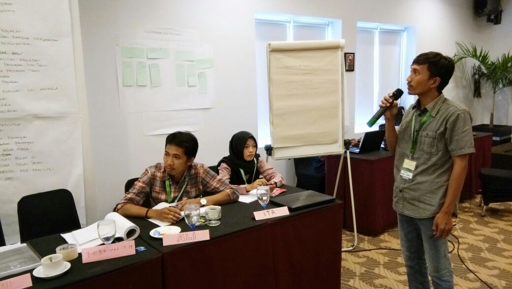 MTonglo's tweet photo. Pelatihan PDTI SULBAR, hari ke-5. #ManfaatDanaDesa
#PropSulbar
@jokowi
@EkoSandjojo
@taufikmajid71 https://t.co/rQ4p1mngmA
