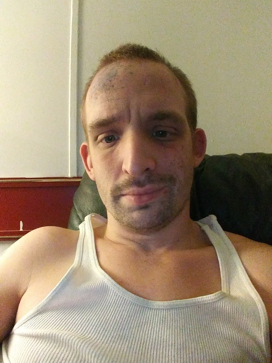 James75400876's tweet image. 