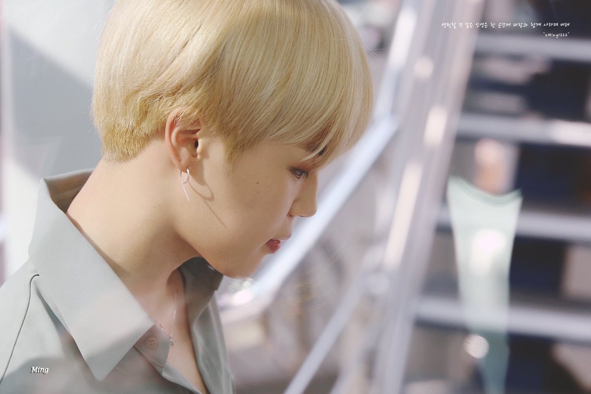 lajimolala_jm's tweet photo. I stole her heart away and put ice in its place.
-Charles Dickens-

#JIMIN 📷: @xMing1322 https://t.co/MPcLR8bS6w