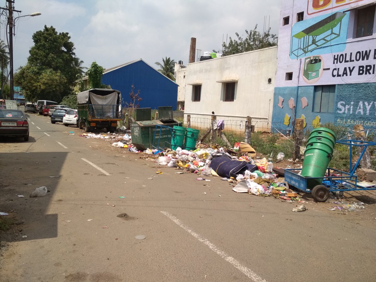 srisaravanan369's tweet photo. Please fix (Garbage) @ https://t.co/xmlrlvcQhE @PMOIndia @swachhbharat (via @swachhbharatapp) https://t.co/NAGUEAyJzj