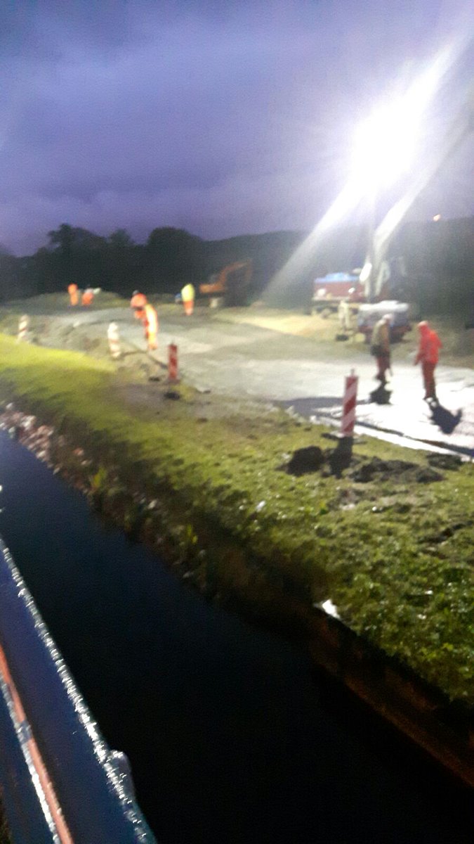 IODS_ZH's tweet photo. Bij het ochtendgloren zijn de werkzaamheden vandaag hervat. Het weer werkt niet helemaal mee maar het lijkt ve... https://t.co/AoTJeNOG9w