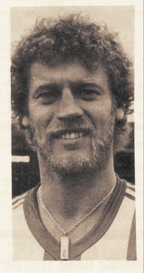 Lincoln City FPA on Twitter: "Former @LincolnCity_FC players Paul Miller & Phil Hubbard are guests at Tuesday's game v @Everton U21s. Meet them in the Fan Zone at 6:45pm.… https://t.co/R05O4cwOxk"