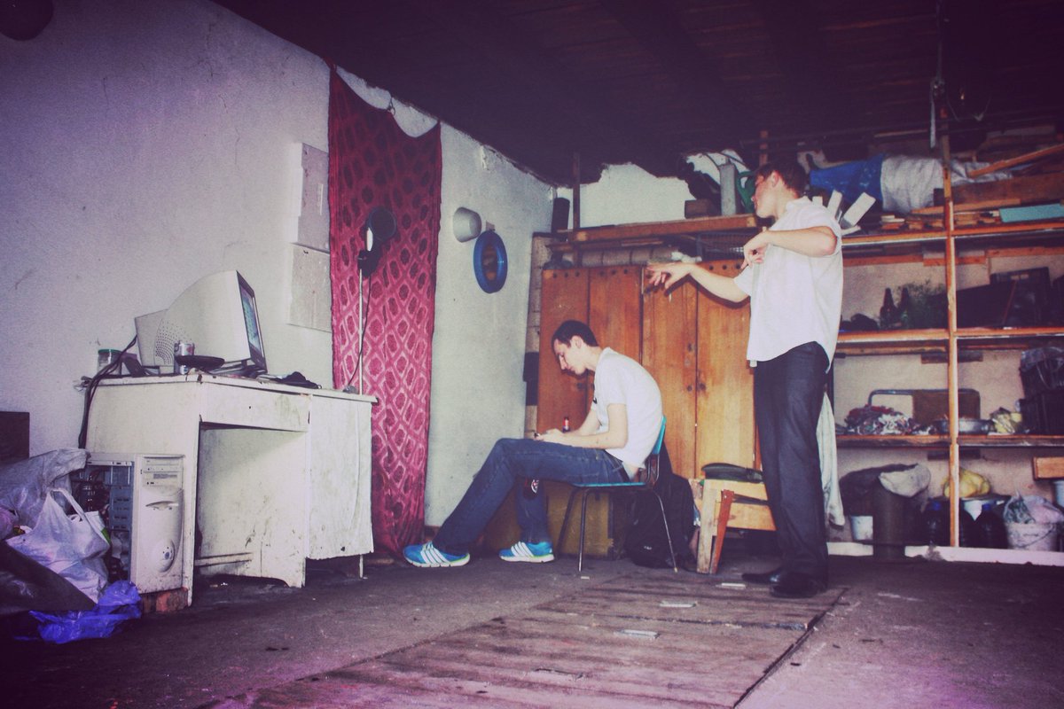 Savickuy's tweet photo. #garage #2012summer https://t.co/RadTR9XwD3