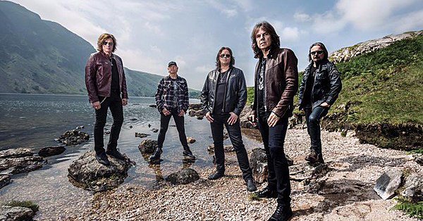SwaramudaBDG's tweet photo. #23ThnSWR 16.00-19.00 #SundayRock With Ricko  !!!!!!!!

#letsgetrock https://t.co/R5f9lnHG59