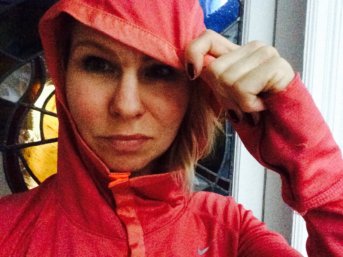 flipthedogyoga's tweet photo. #runningintherain Anybody with us?! https://t.co/GrXEHxba8v