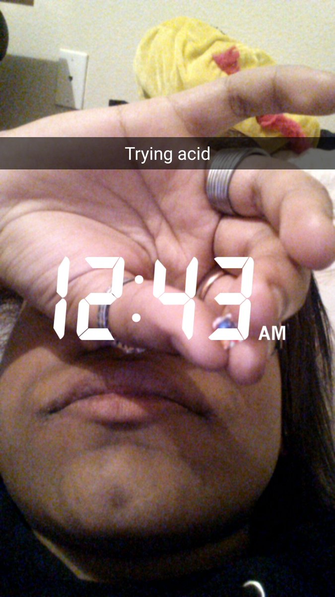 deathbeana's tweet photo. Why I'm awake https://t.co/sjv1ZpFkPZ