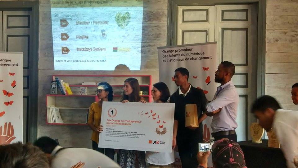 orange_mg's tweet photo. Go #Madagascar ! #ManzerPartazer 1ère place nationale #EclubOrange #POESAM #RSE 2017 et parmi les 3 finalistes internationaux, à suivre ... https://t.co/1sTbpBfTJS