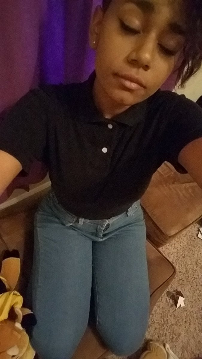 deathbeana's tweet photo. #selfiespree https://t.co/9iS95VIz5G
