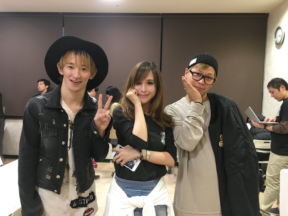 ani_orgn's tweet photo. GOD of HIT 大阪予選終了!
非常に楽しかったです(*´艸`*)
本戦出場チームおめっとー✧*。٩(ˊωˋ*)و✧*。
私はタイマンもじゃんけんも安定の全敗でした( ´•̥ω•̥` )
#nexon_HIT #ryster #ことみんサイカワ https://t.co/gxa1SgR1pG