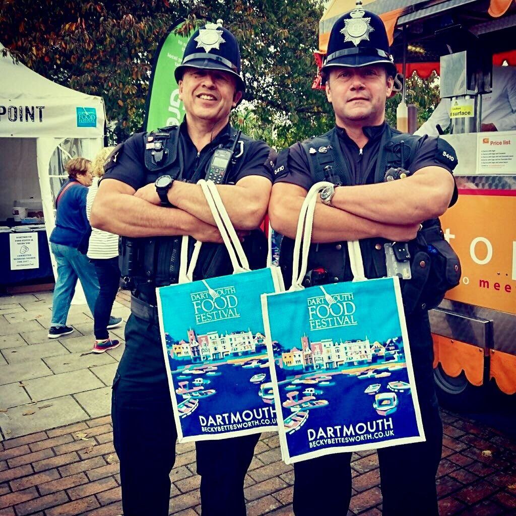 DartFoodFest's tweet photo. Gorgeous weather for the final day of #dartfoodfest17. Some of our fav pics so far 😊come join in the fun https://t.co/CBMAHW5vaK
