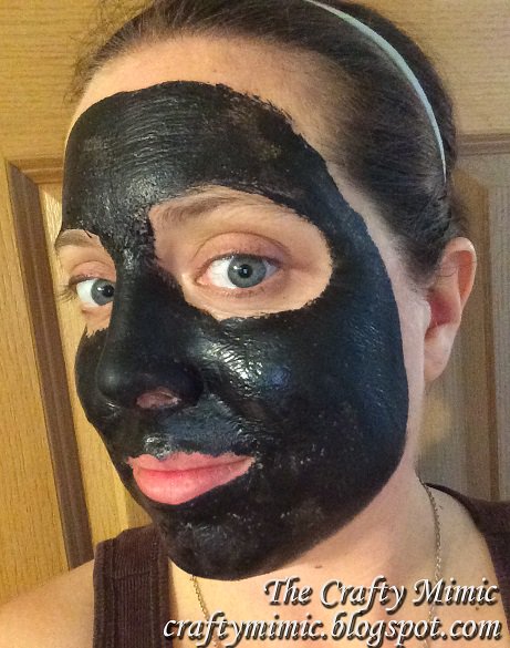 TheCraftyMimic's tweet photo. #facemask Lets #rejuvenate our faces! Grab some #charcoal and glue, and join me! https://t.co/DOIRDzgcoA https://t.co/fJWGw0s3hj