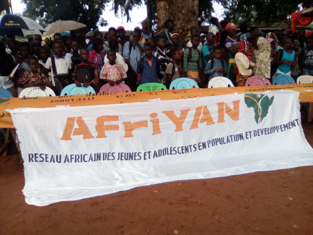 AfriyanRca's tweet photo. Journée de réflexion sur les canaux et d'accès à l'information de la santé sexuelle et reproductive des adolescents et jeunes. https://t.co/TUePUhHwlb