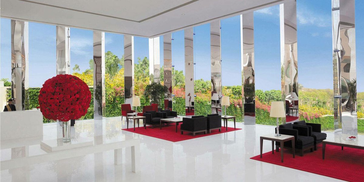 OberoiHotels's tweet photo. At #TheOberoiGurgaon, the spectacular lobby greets you with a sense of grandeur, resonating the essence of this urban sanctuary of luxury! https://t.co/nGStJLfTJQ