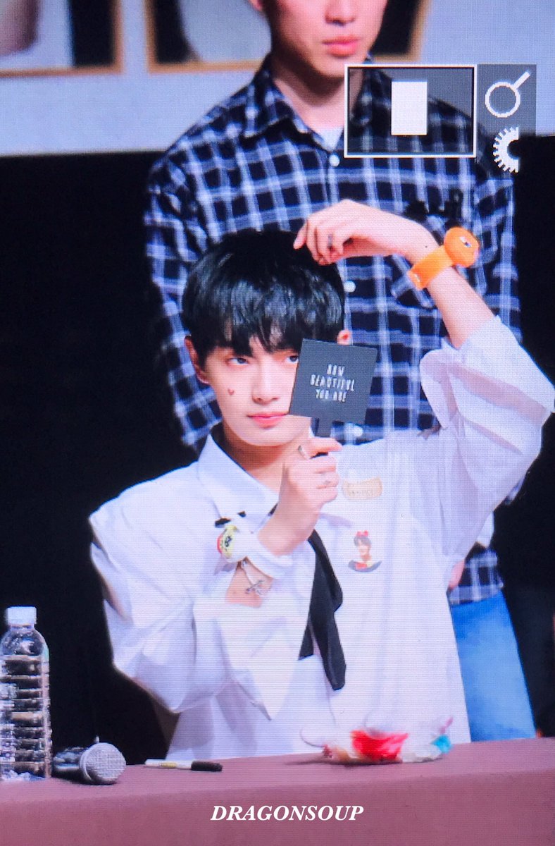 _DRAGONSOUP's tweet photo. 171022 #용국 #김용국
오늘의 귀공자✨✨ https://t.co/ElWiwkLnPn