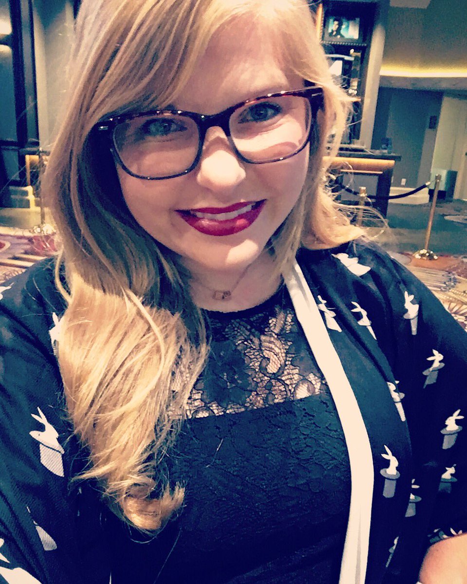 LadyLoganx's tweet photo. I had a dream come true tonight - I finally got to see @D_Copperfield live!! His show was so incredible &amp; heartfelt &amp; fun 😭💕👏✨ #Magic #Love https://t.co/GflMgmj2yM