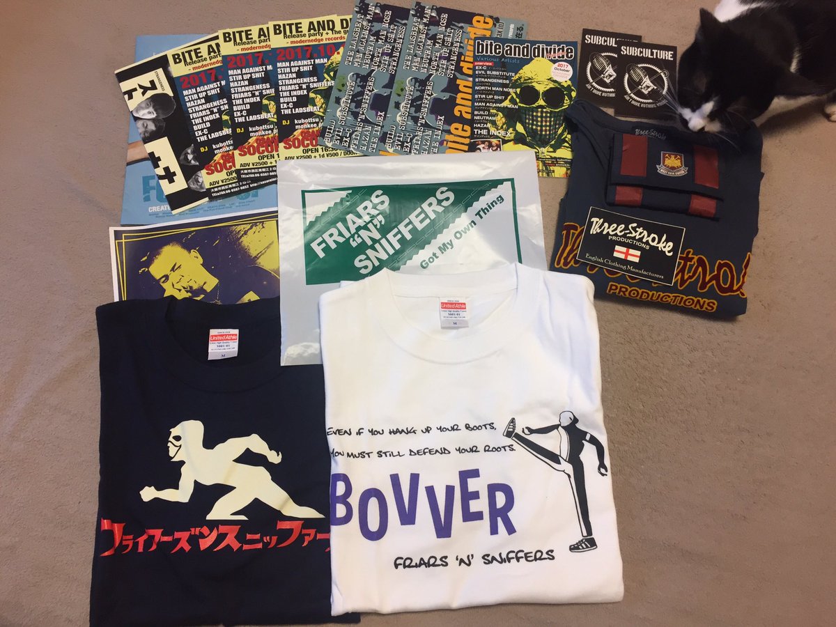 MenCropped's tweet photo. FRIARS"N"SNIFFERS Tee ＆ BITE AND DIVIDE FANZINE 到着👍
オマケや欲しかったフライヤーなど沢山、内川さんいつもありがとうございます。

#friarsnsniffers
#biteanddivide https://t.co/emmZHawxTl