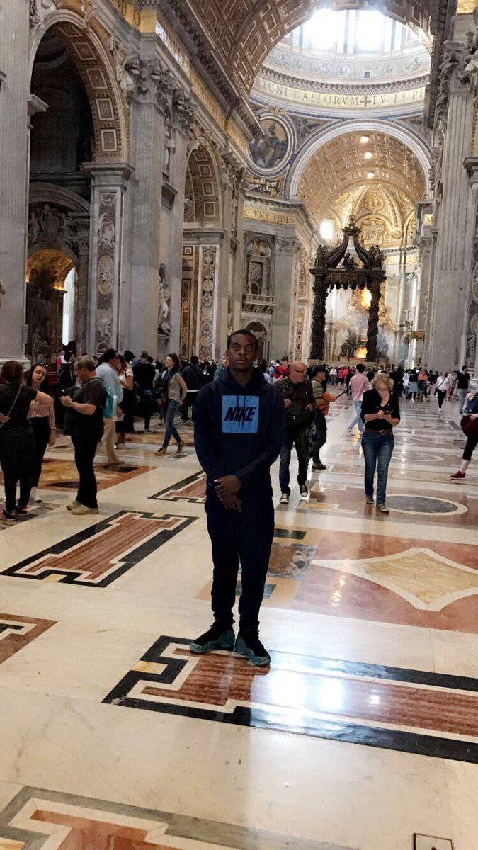 dinero_pat's tweet photo. I Watched Everybody Change They Thought I Lost It But Now They All Bussin U'ies Its Gone Cost Em #TheyIs #Rome🇮🇹 https://t.co/YoWeSuQzKW