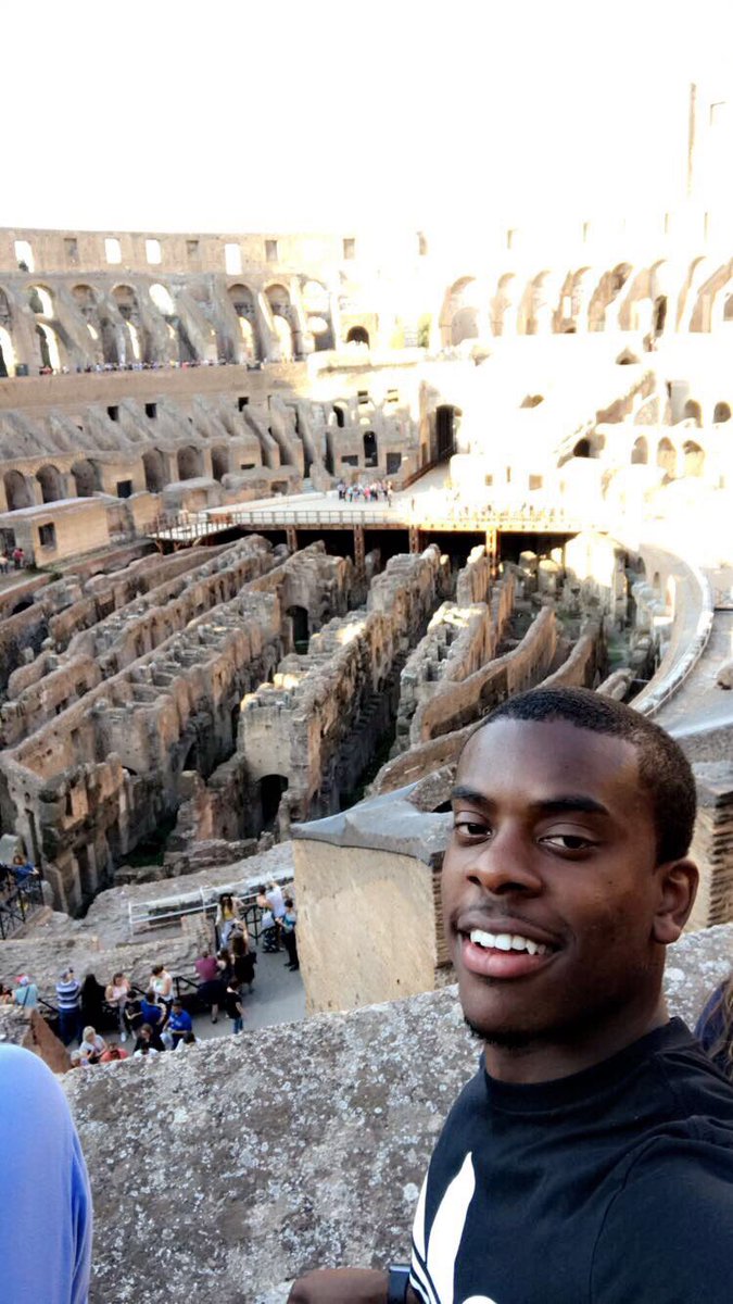dinero_pat's tweet photo. I Watched Everybody Change They Thought I Lost It But Now They All Bussin U'ies Its Gone Cost Em #TheyIs #Rome🇮🇹 https://t.co/YoWeSuQzKW
