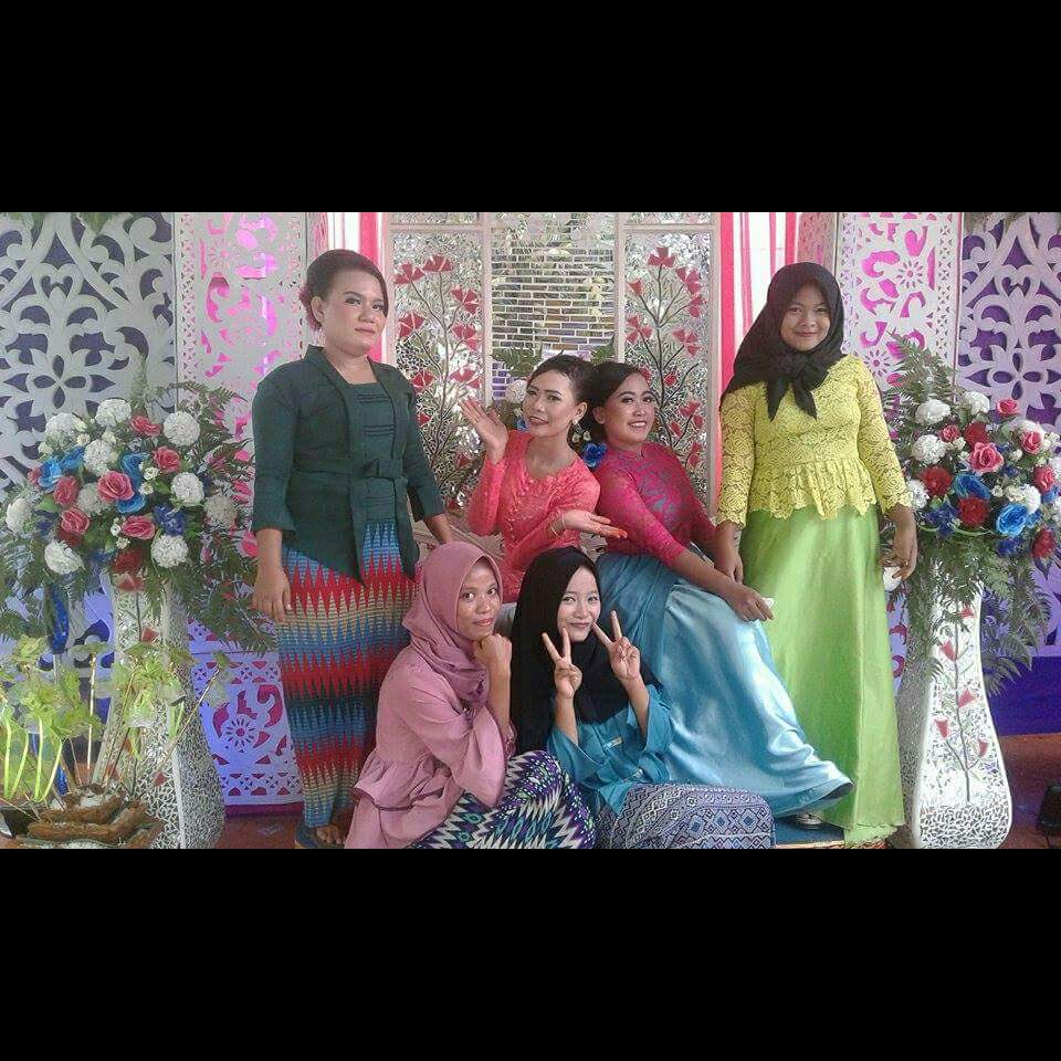 deboth1106's tweet photo. kami tuh sepupuan tau?!!😂😂💦 https://t.co/IrRbfePf8k