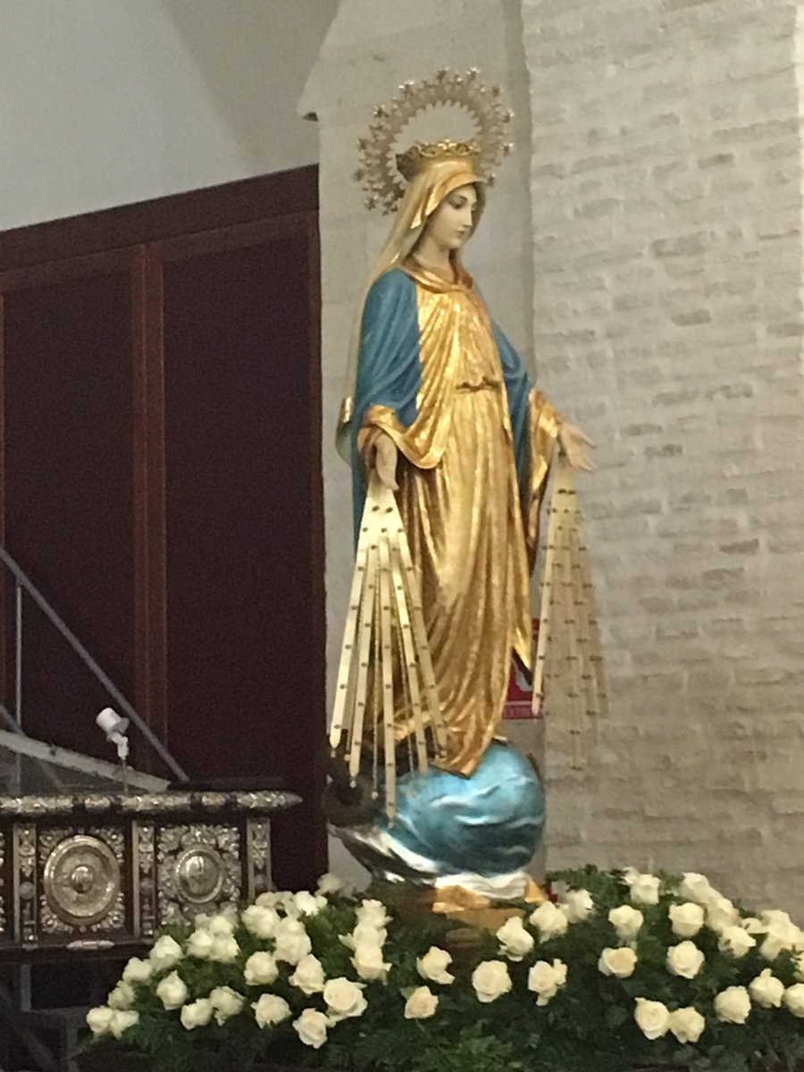 jmvcabra's tweet photo. Hoy acompañamos a las Hijas de la Caridad de Baena y a toda la familia vicenciana en la celebración y magna procesión vicenciana. https://t.co/EFmvnoOMGe
