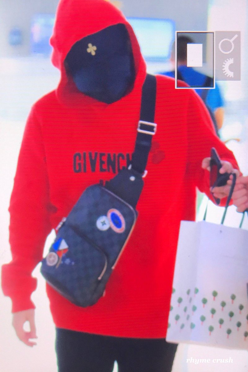 Rapper_PGONE's tweet photo. #pgone #hiphop #RAPPER 
https://t.co/2UiwrkIisU 
✈✈✈20171022 https://t.co/WRnPYc1sDn
