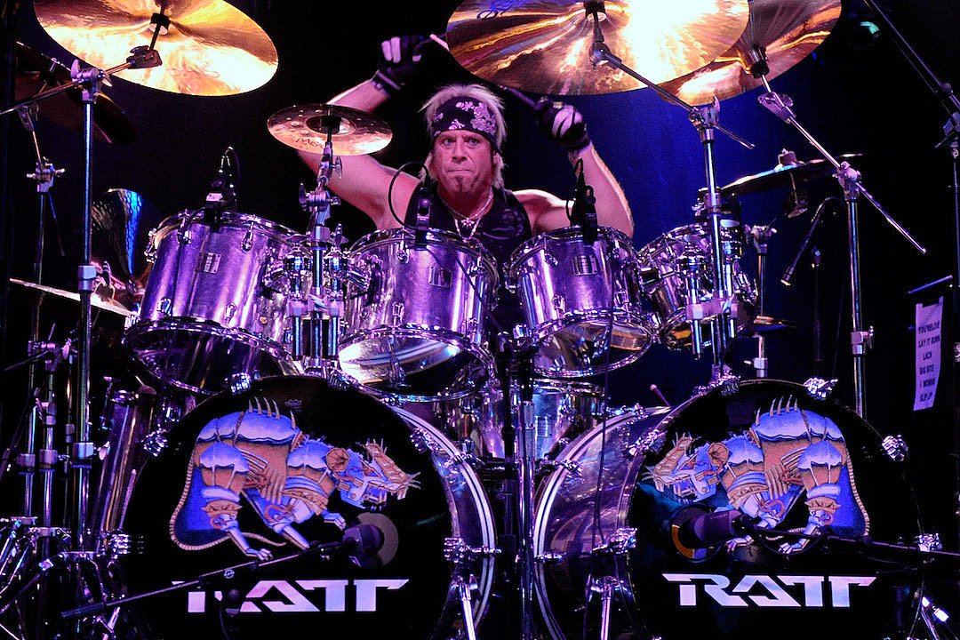 HAPPY BIRTHDAY BOBBY BLOTZER !!  CAN WE ROCK OUT TO SOME TO CELEBRATE ? 