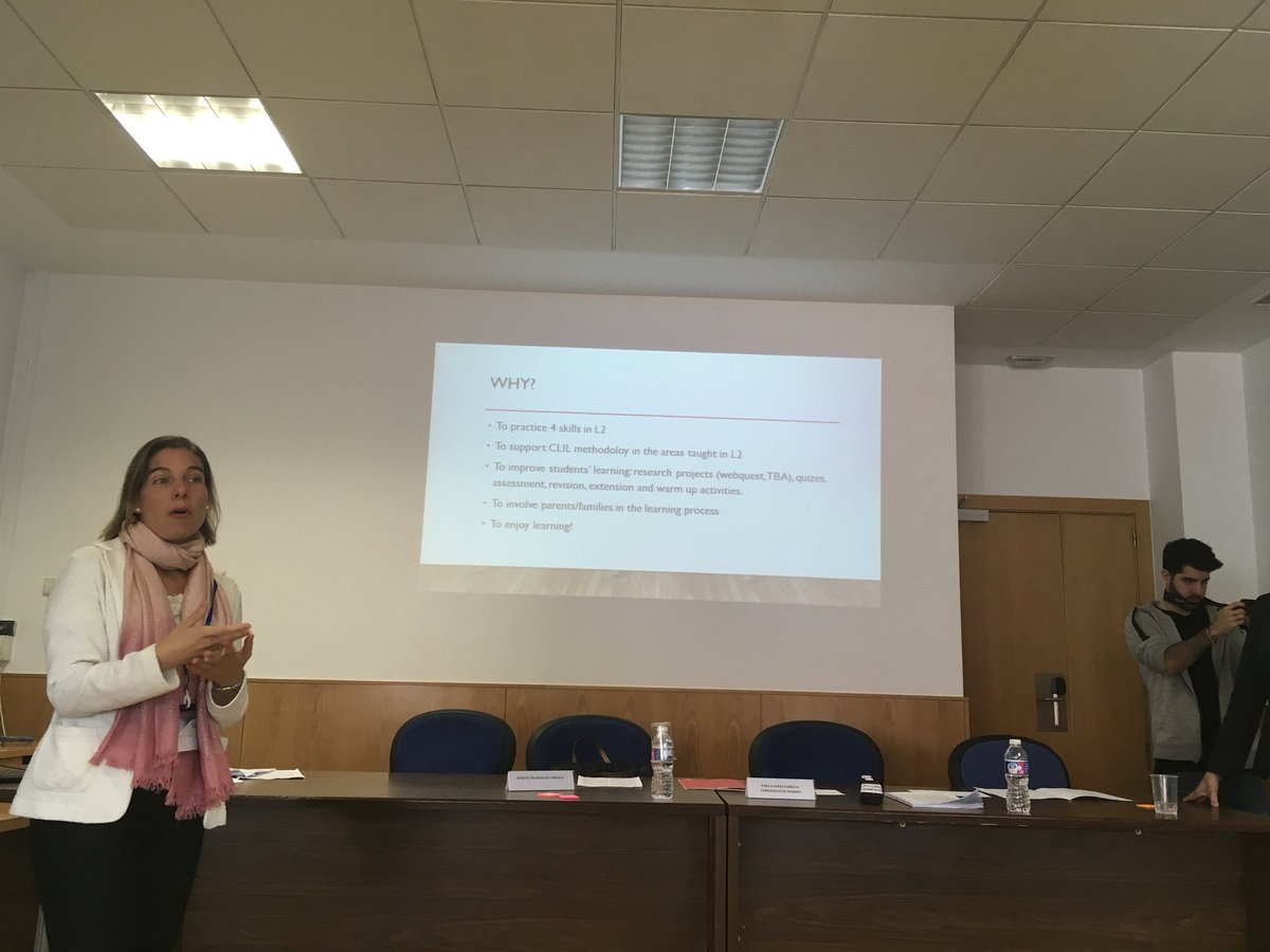 Digital Resources and a colorful brainstorming with post its! @CIEB2017