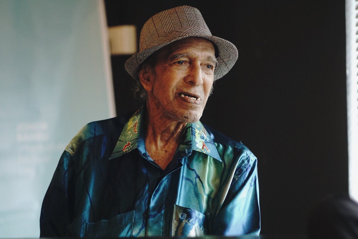 cabiharusdrejam's tweet photo. Film talk with Living legend : Mat Sentul with Hassan Mutalib #JBIFC #JBWRF
All pic by Sony A6K + Nikkor-H 85mm f1.8 & Nikon E 28mm f2.8 https://t.co/IJ4HOoYdST