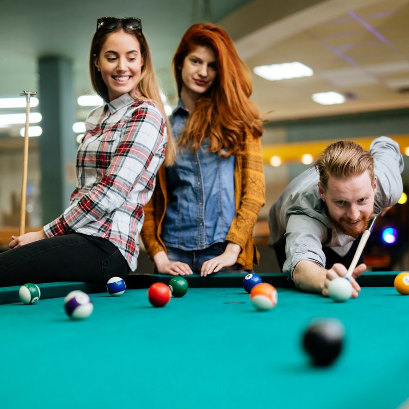 W15_Colombo's tweet photo. Hang out with friends and shoot some #pool!
Simply head over to ‘Pot Luck’ Pool &amp; Billiard Hall in #Colombo 4. https://t.co/inn00aYFdf