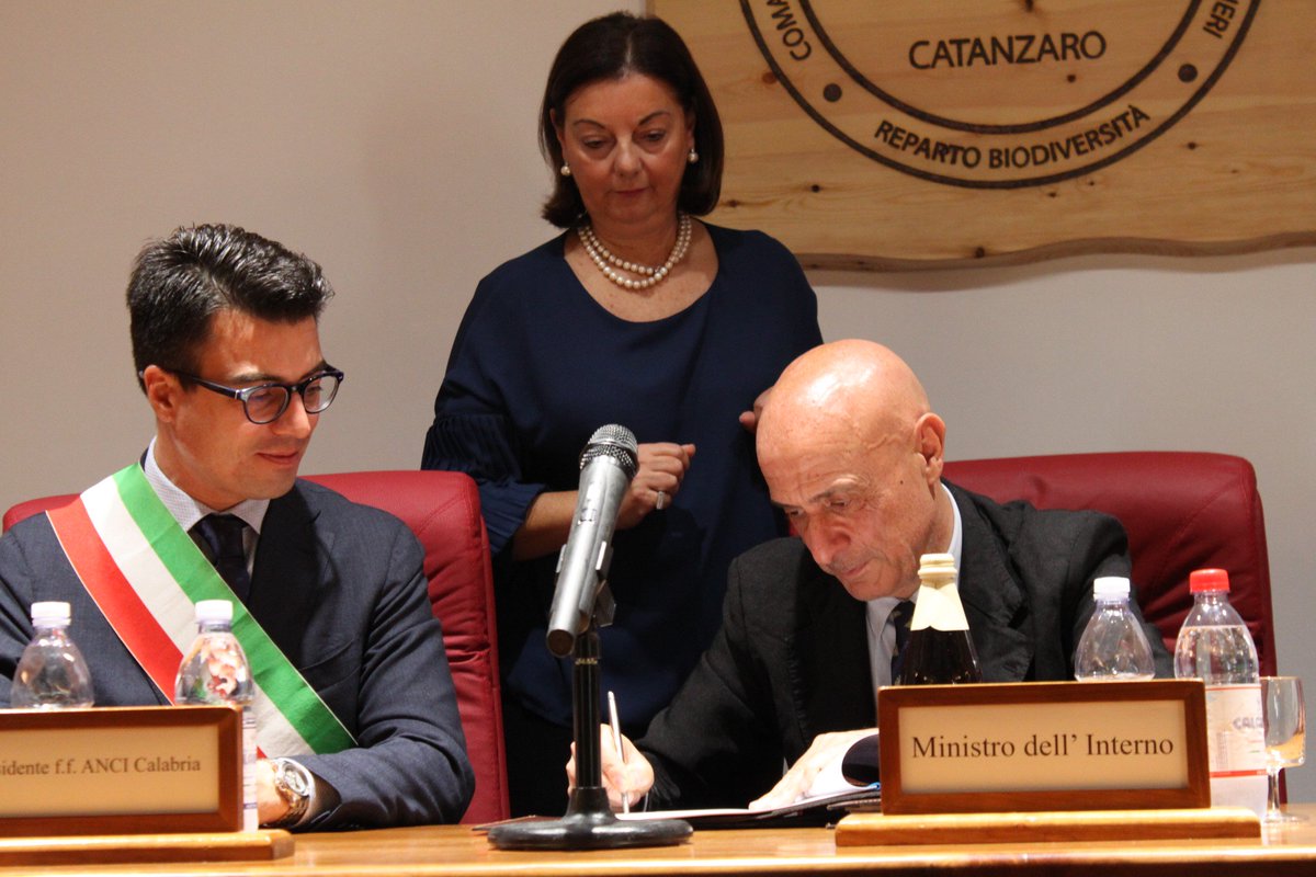 144 Comuni calabresi hanno aderito allo Sprar su impulso di <a href="/comuni_anci/">comuni_anci</a> e <a href="/Viminale/">Il Viminale</a>. Risultato di civiltà che tutela i territori.