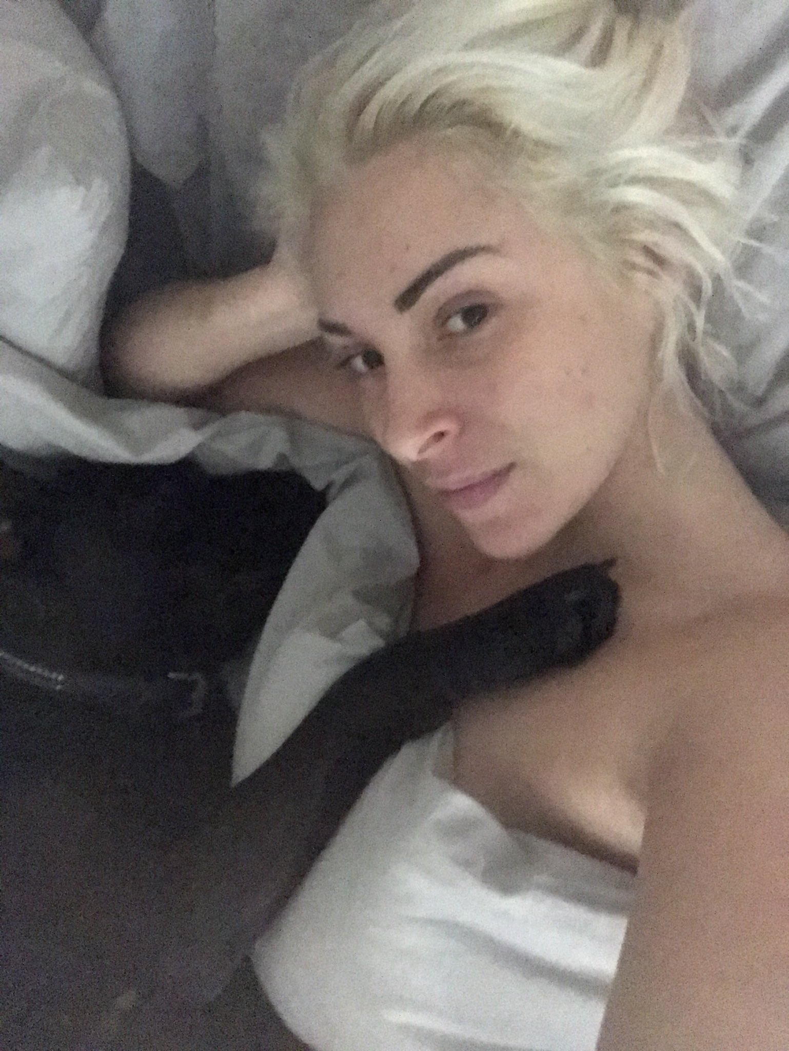 Victoria Summers 🔞 on X: The best fur baby cuddles ❤️❤️❤️  t.co6jeGGhIQG8  X