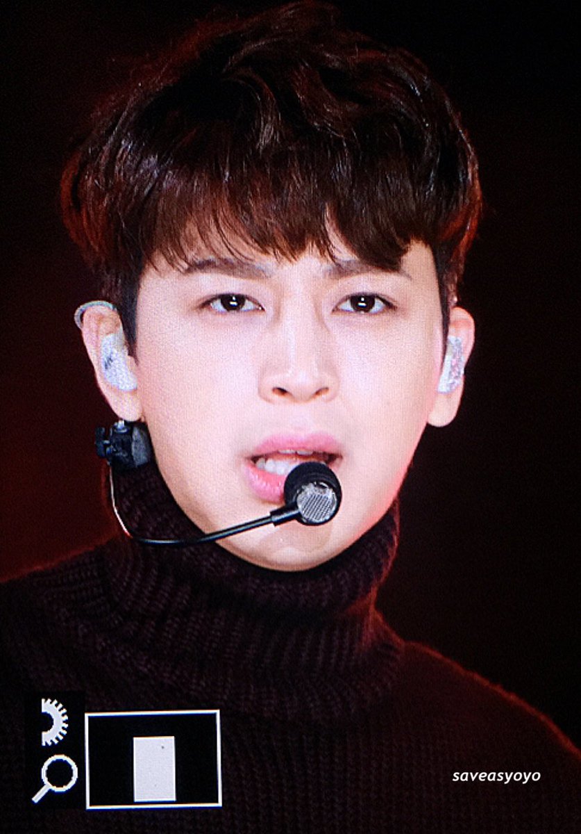 saveasyoyo's tweet photo. 171022 BOF
always our prince👑
#yunhyeong #윤형 #송윤형 https://t.co/vRwnwJ2tqX
