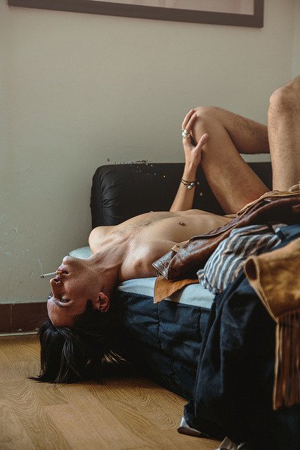 Drake16gf's tweet photo. #maninbed https://t.co/R6N8MGlZwd