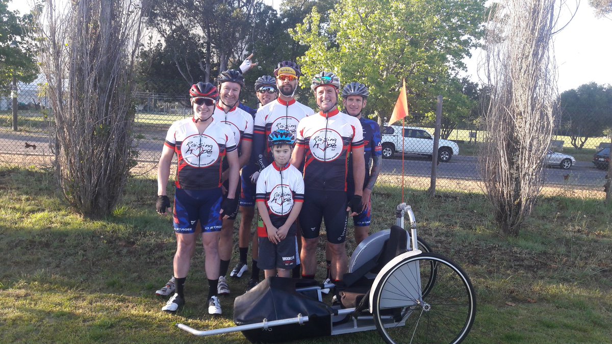 RoomtogrowCPT's tweet photo. Monster day. huge thanks to @24hrsolo @Pelotrain @cranknews @zrod__ @wackem73 6hrs40 for @PedalPowerPPA 170km. RaisingHope SA #abilitypower https://t.co/bhTIeMOX6m