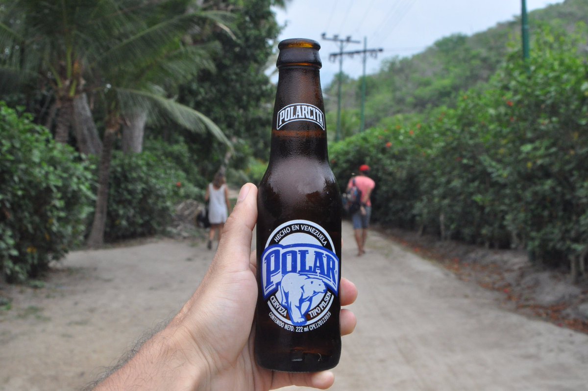 edofranco_'s tweet photo. Esta es la Polar de la suerte de Cepe, RT si quieres viajar con tus panas a una playa de Aragua. https://t.co/lmmZs4wrWU