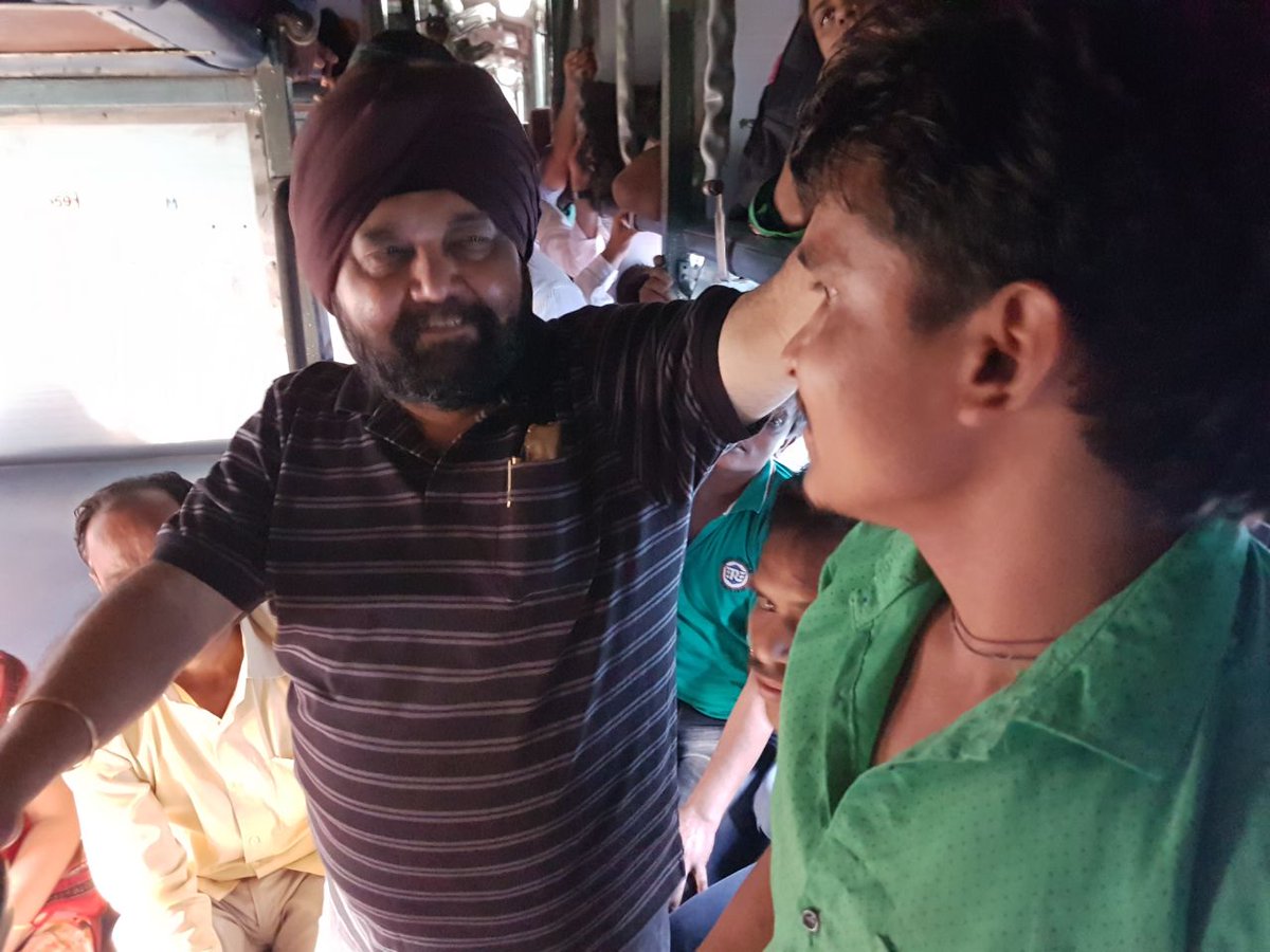 GMSECR's tweet photo. Travelled in LTT Hatia Express today. Enroute inspected all Sleeper and AC Coaches, interacted with Passengers. @RailMinIndia https://t.co/8QaTWP1Bgq