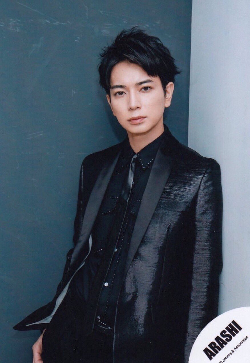 ログアウト えっ葉山先生演じてた松潤だよね 笑あー葉山先生演じてたなんて見えないよ てか短髪好きすぎる 葉山先生の松潤 は可愛かったしこの松潤はかっこいいし何者ですか ナラタージュ 松本潤 拾い画 T Co Koebymfo0i Twitter