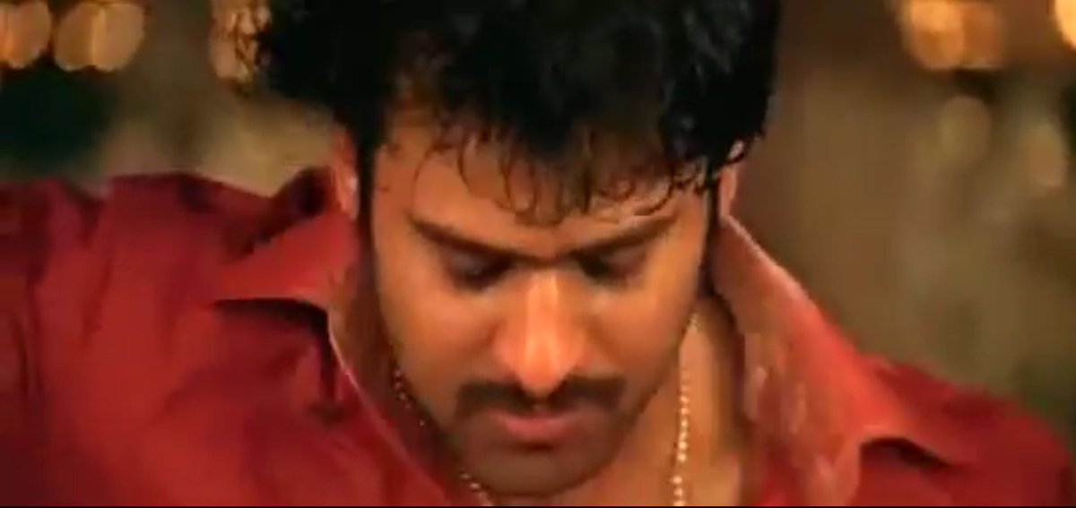 Keerthi_kittu11's tweet photo. Pournami 😍
He as Sivakesava is bliss to watch.
So poetic! 
#HBDDarlingPrabhas https://t.co/MwEvkshVgU