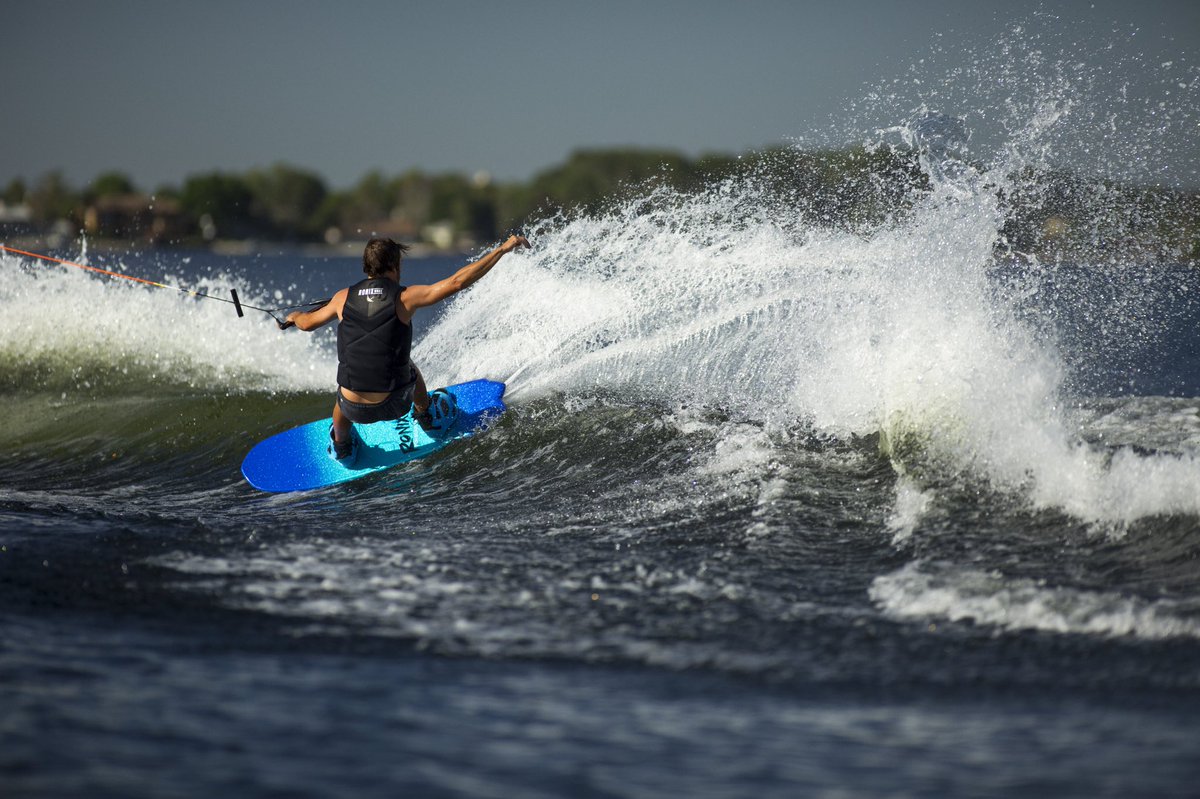 Hope everyone has a Funday on Sunday! 😋 #2018funboard #focusonfun #oneloveinwake #fortifiedwithlakevibes  <a href="/erikruck/">Erik Ruck</a>