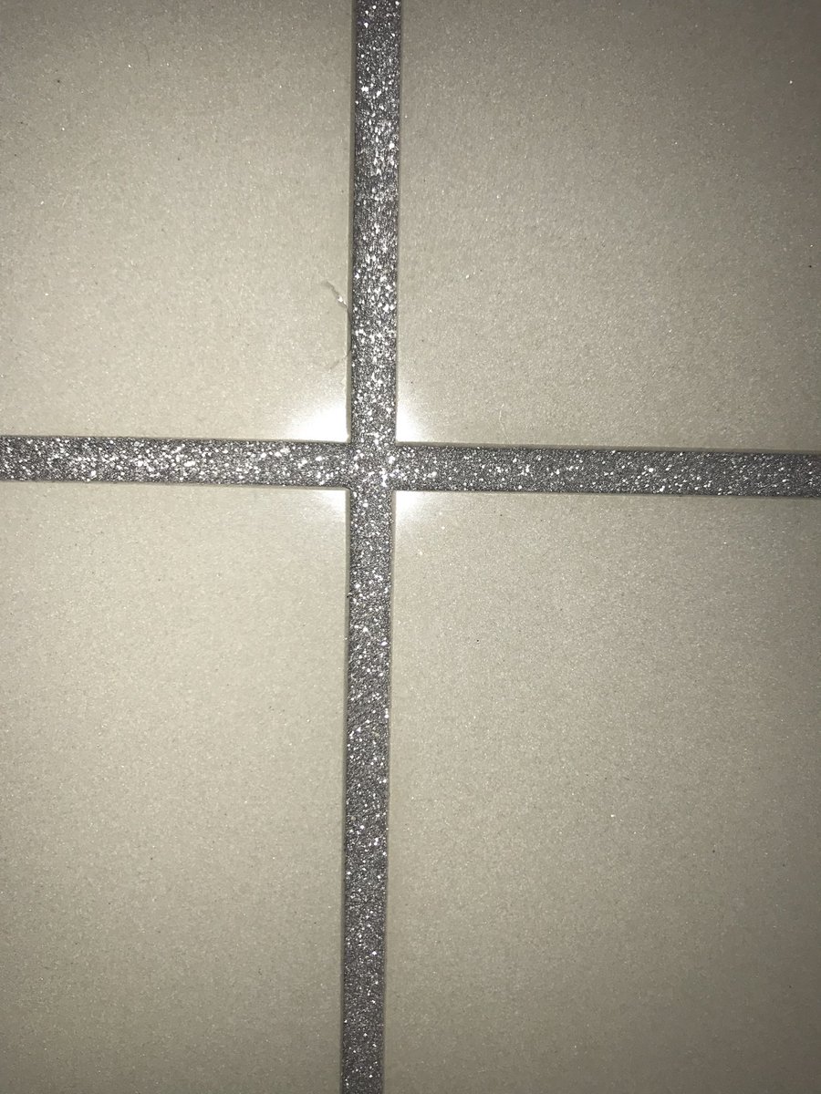 Nucci000's tweet photo. Beautiful! Love this @MapeiUKLtd #kerapoxydesign #glittergrout #newkitchenfloor #sparklythings #thisgirldoesdiy https://t.co/ACXlCdZdQi