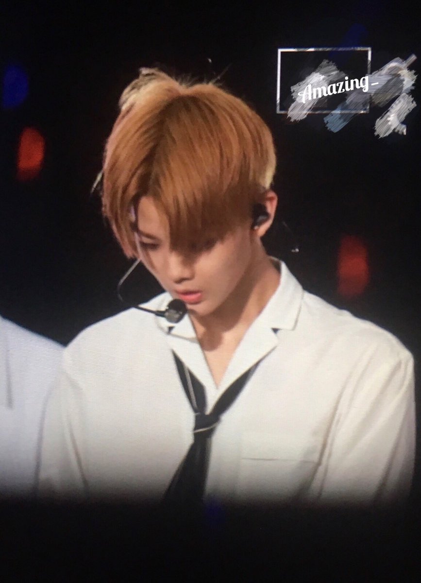 Amazing051005's tweet photo. 171022 BOF
#WANNAONE #워너원
#배진영 #BAEJINYOUNG @WannaOne_twt https://t.co/IT6GU205rt
