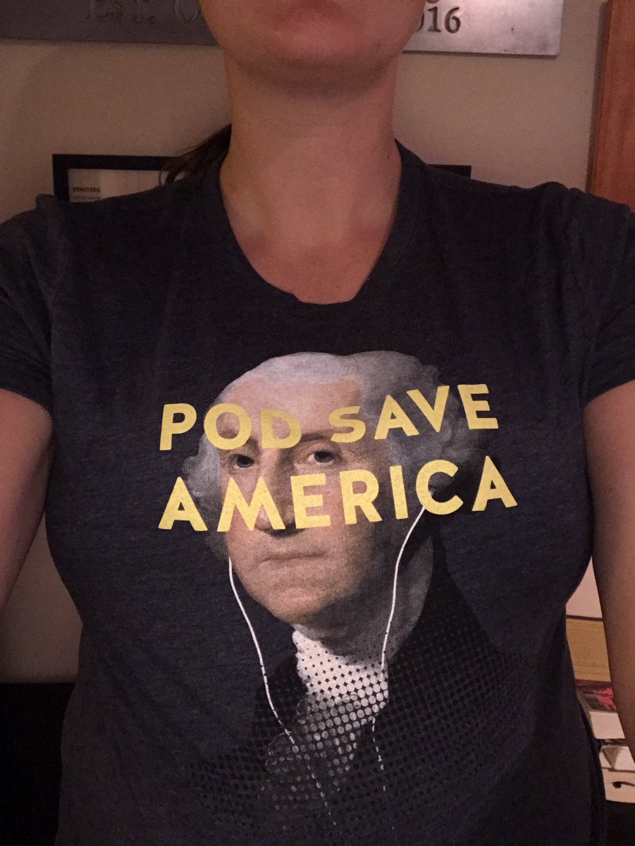 lmcmenimen's tweet photo. Sunday morning uniform for @chucktodd @MeetThePress. #friendofthpod #friendofthetruth #friendofthenews https://t.co/uWw1CjloU1