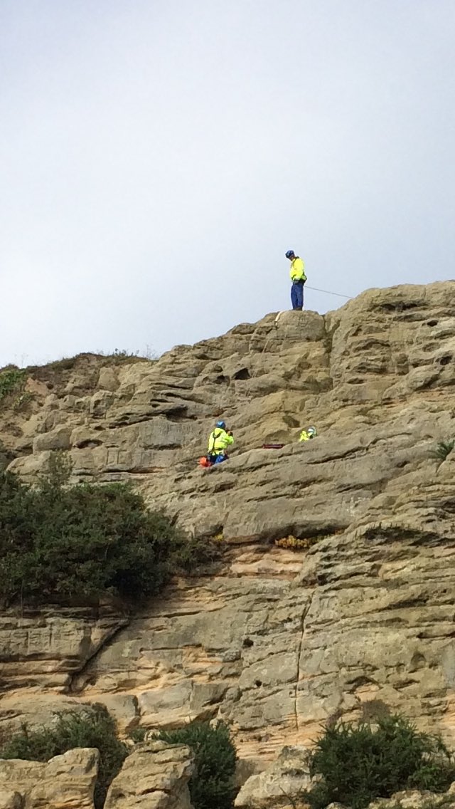 crew8hastings's tweet photo. Watching @Hastings_CRT  exercise on the west hill cliffs this morning. https://t.co/5juiLVrEhs