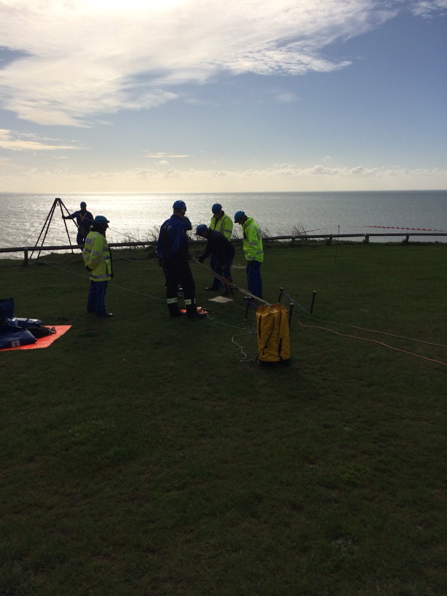 crew8hastings's tweet photo. Watching @Hastings_CRT  exercise on the west hill cliffs this morning. https://t.co/5juiLVrEhs