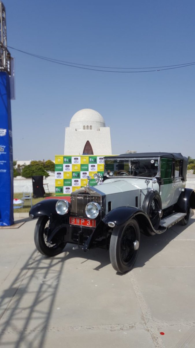 HuzaifaGaba3's tweet photo. Karachi is ready to join @PakMotorRally. Huge number of vintage and sports machines gathered at Mazar e Quaid #PakMotorRally https://t.co/NbglAkEwIg