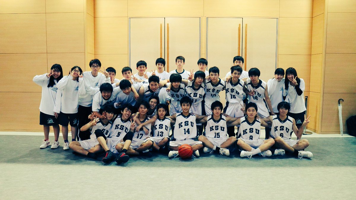 horipi2's tweet photo. ずっとずっと目標にしてた市内ベスト8、府でベスト16にやっとなれました！！(*-`ω´-)９ 
最高のメンバーでまだバスケが出来る！！！
応援に来てくれた人、応援してくれてた人ほんまにありがとうございます！ https://t.co/bBzKBemRas