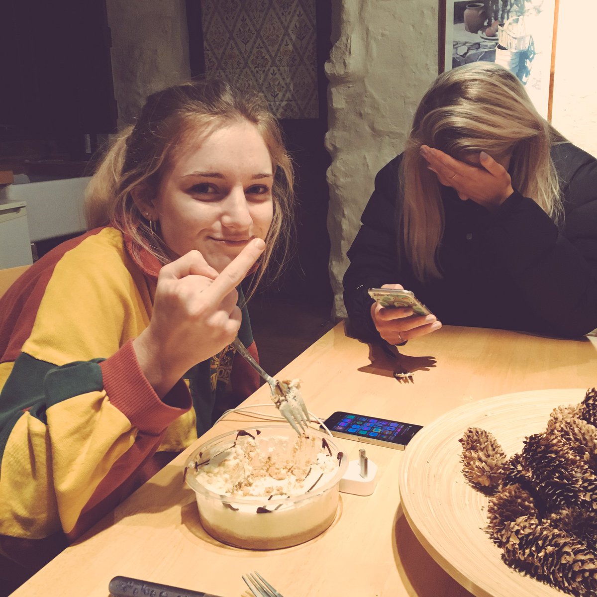 HebeEllie's tweet photo. happy birthday to one of my favourite people🌹would make a joke about music school but feel like I've overdone that now ;) lysm @amythomas80 https://t.co/PyPdoCka2K