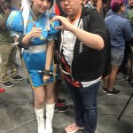 コスプレイヤーがハートマークを作ってくれない理由は？相方のためかも!