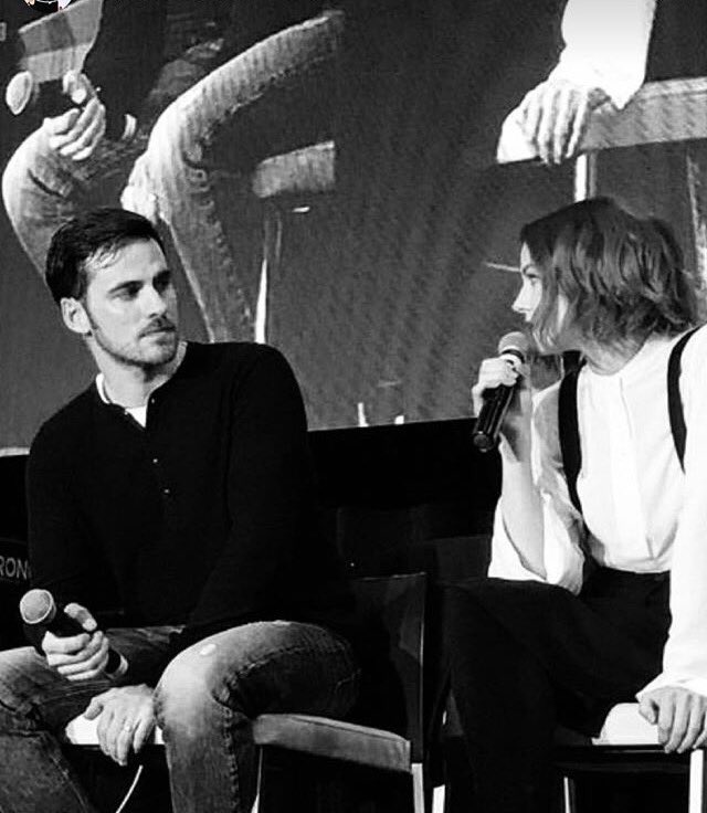 shawnsremedyy's tweet photo. I want to dieπ #colifercon #captainhook #emmaswan #OnceUponATime @colinodonoghue1 @jenmorrisonlive https://t.co/XHZA08qPe5