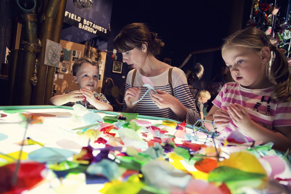 TheBowesMuseum's tweet photo. #DontMissOut on winning a #FamilyPass & join us on #FamFunDay 28October Subscribe to Tulips enewsletter: https://t.co/KDIdiYXBEC 28October https://t.co/UHQSHOoz8M